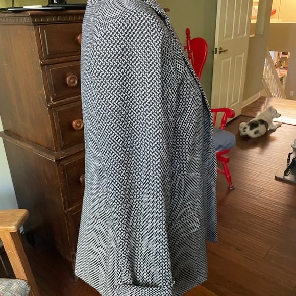 Calvin Kline suit jacket - Picture 4 of 8